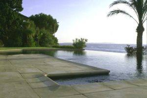 faire piscine debordement